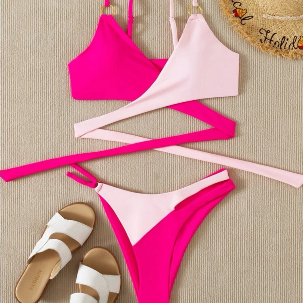 Two tone wrap detail bikini
